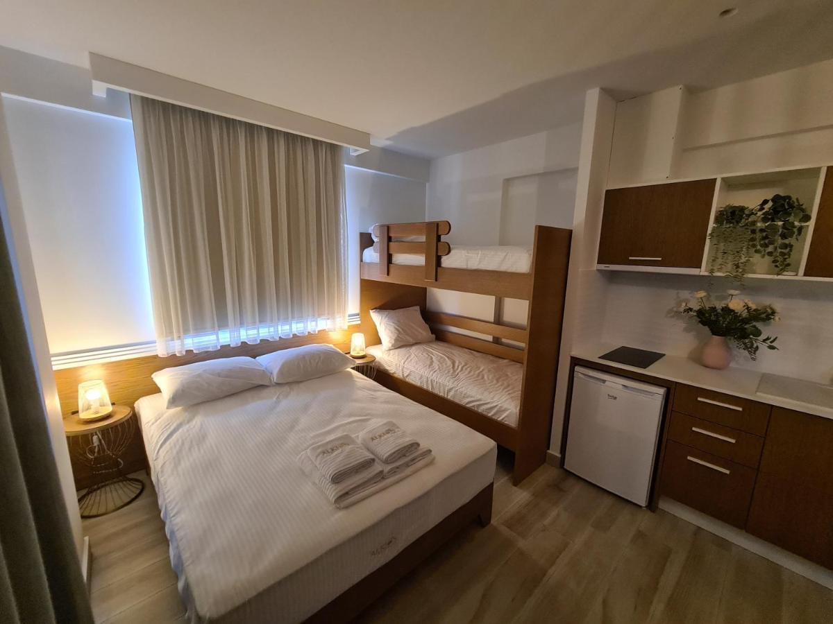 Vrasná Alkion Boutique Livingアパートホテル エクステリア 写真